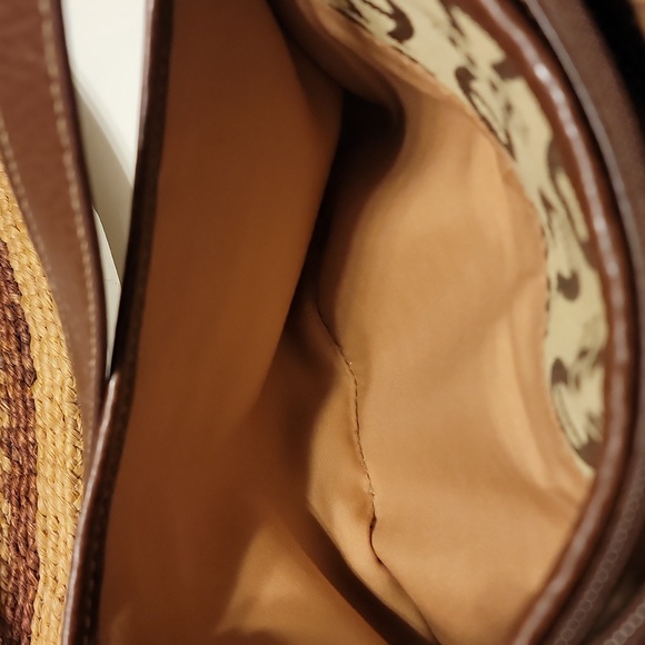 Vintage Etienne Aigner Logo Purse Shoulder Bag 5 Compartment 8x14 - Picture 7 of 9